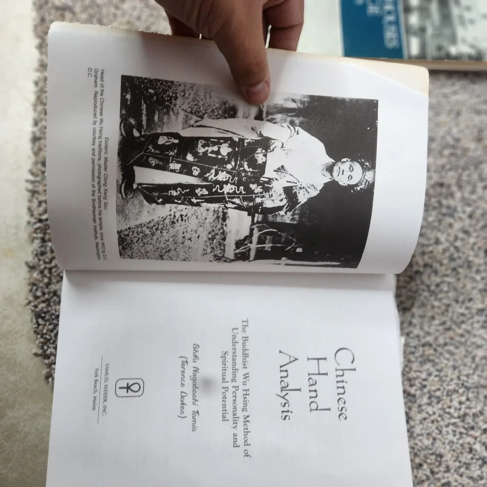 Chinese Hand Analysis: The Buddhist Wu Hsing Method of Understandin‎